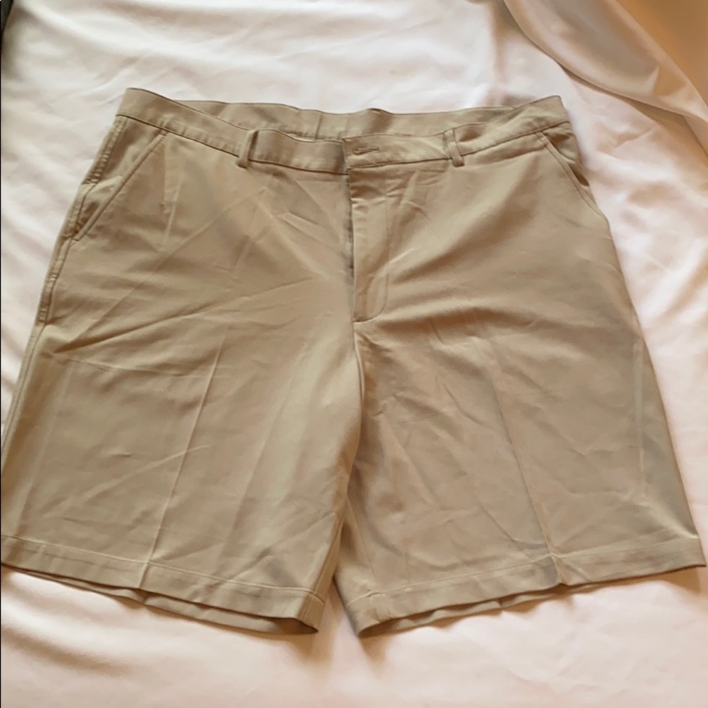 Men’s Lone Cypress Pebble Beach shorts